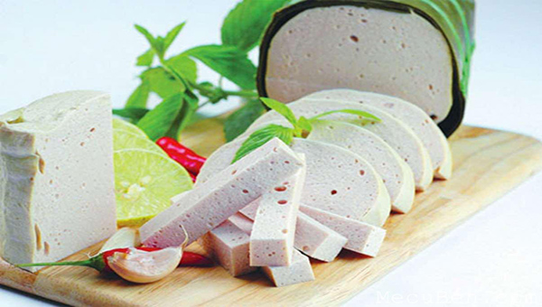 Nên mua máy làm giò chả loại nào tốt nhất?