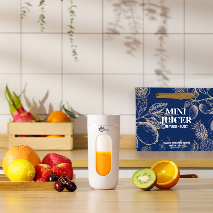 Máy xay sinh tố cầm tay - Giải pháp giải khát thú vị mùa hè