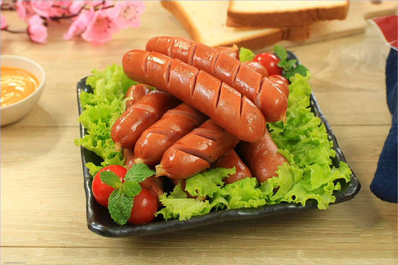 Cách làm xúc xích heo tại nhà đơn giản chuẩn ngoài hàng