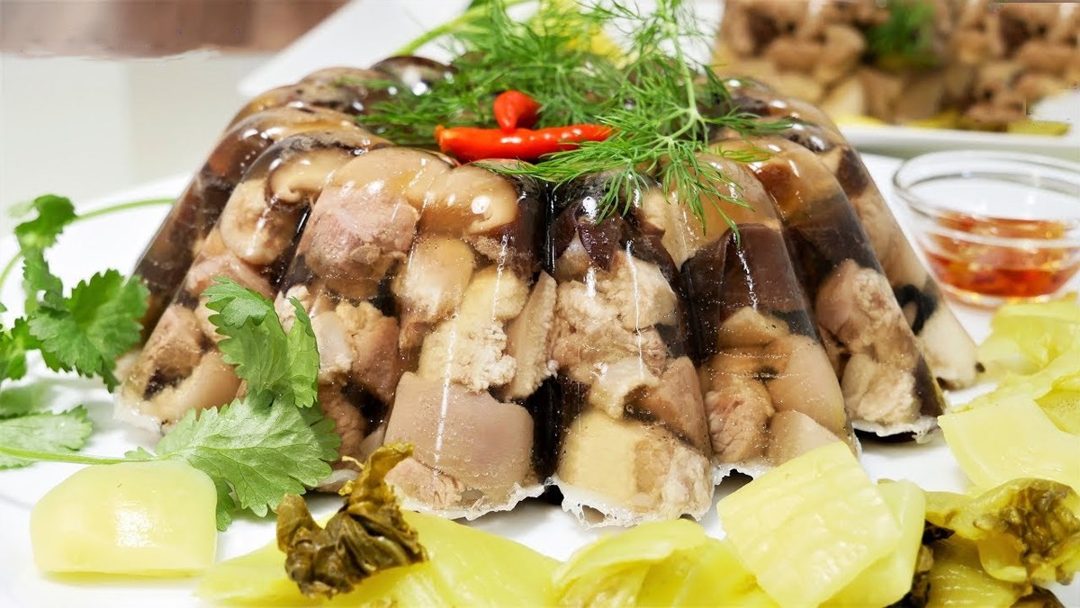 Cách làm thịt nấu đông chuẩn vị Tết miền Bắc bằng nồi lẩu điện đa năng