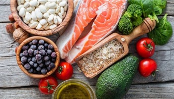 Các loại thực phẩm giàu vitamin gì?